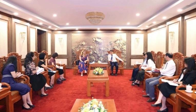 Vietnam, UNICEF chart course to enhance child protection efforts